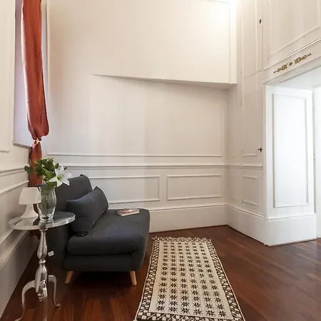 Your House @colosseum Apartment *