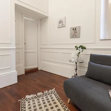 Apartment Your House @colosseum *